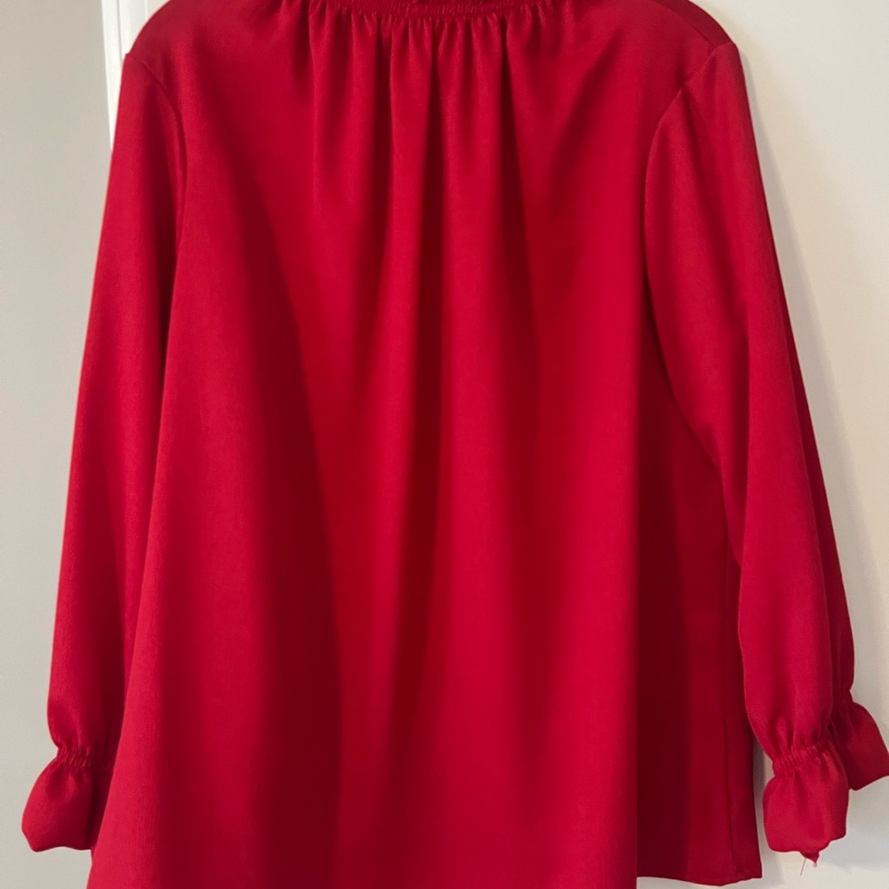 Chic Scarlet Women's Blouse